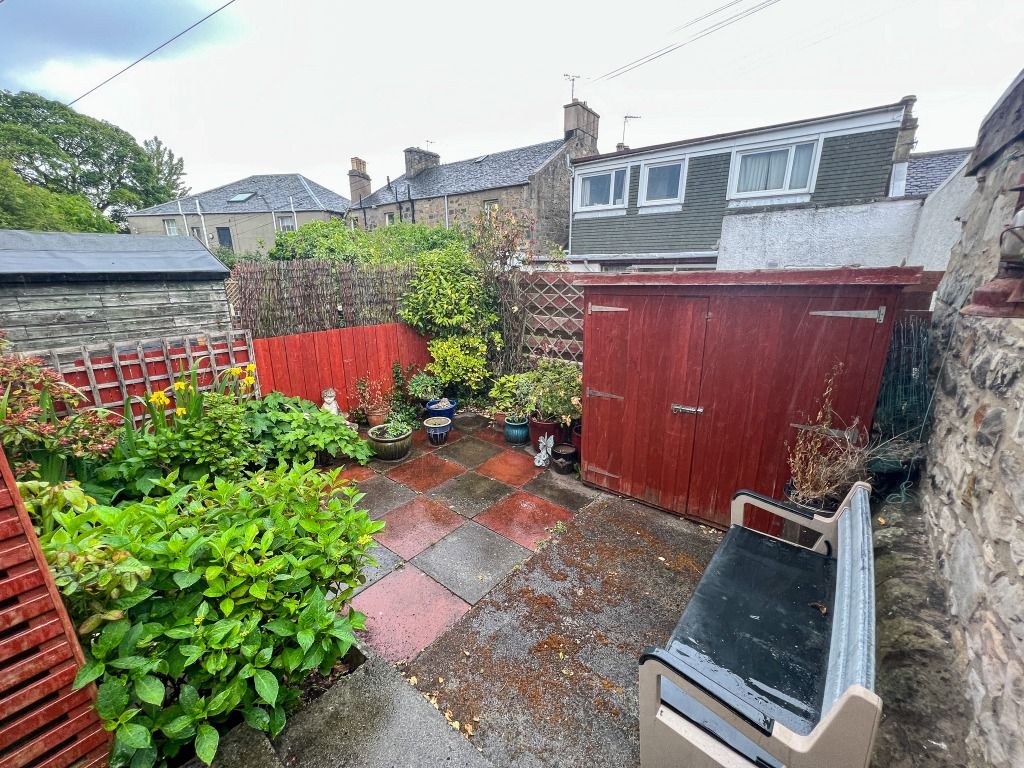 Property photo 2 of 8 Photo 2