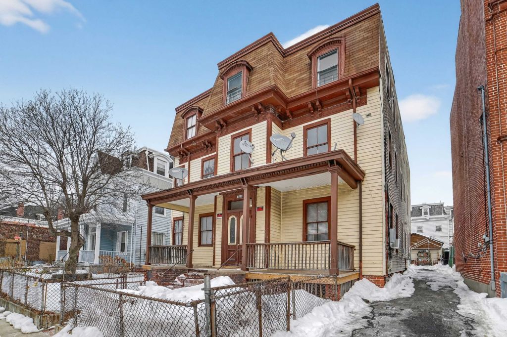 Property photo 2 of 26 <Alttext/>