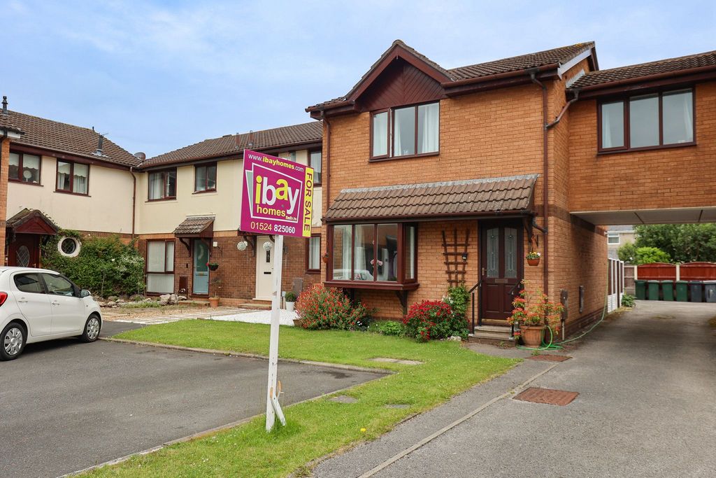 Property photo 1 of 11