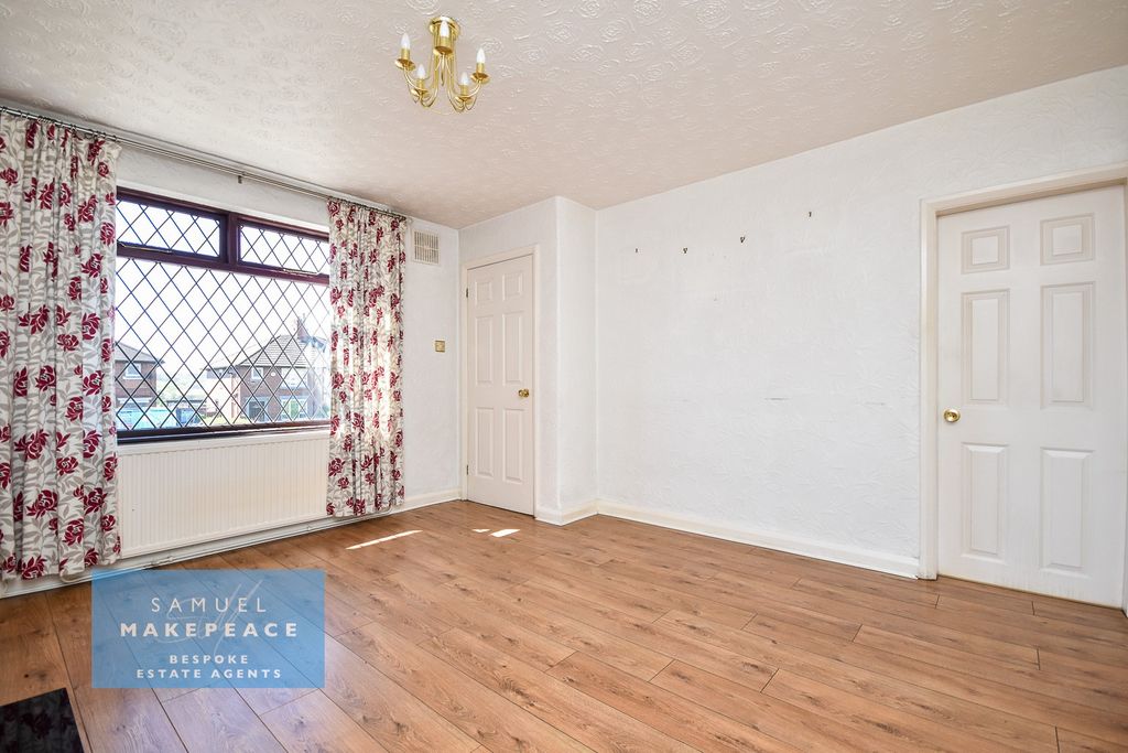Property photo 3 of 15 Gallery