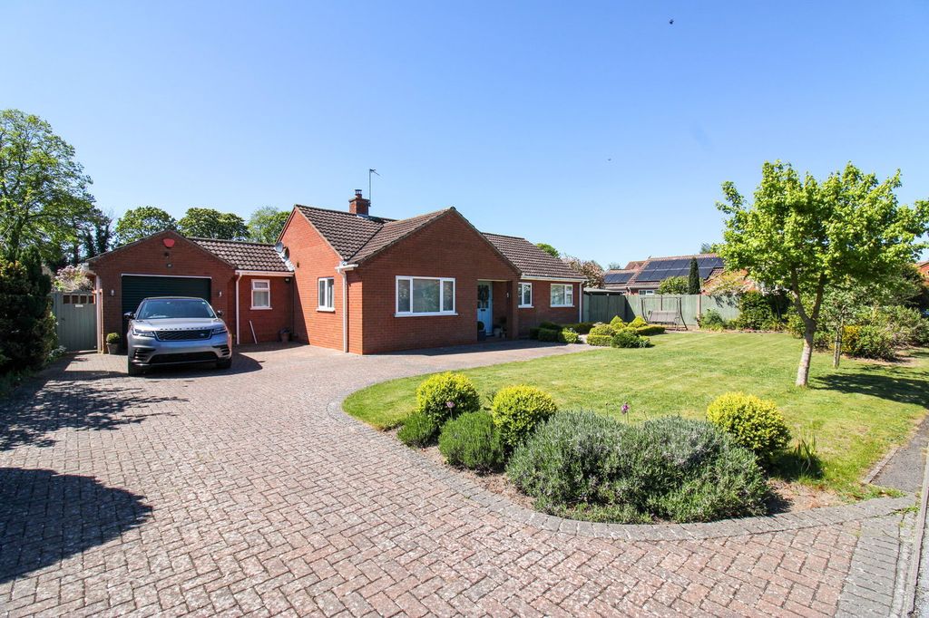 Property photo 1 of 23