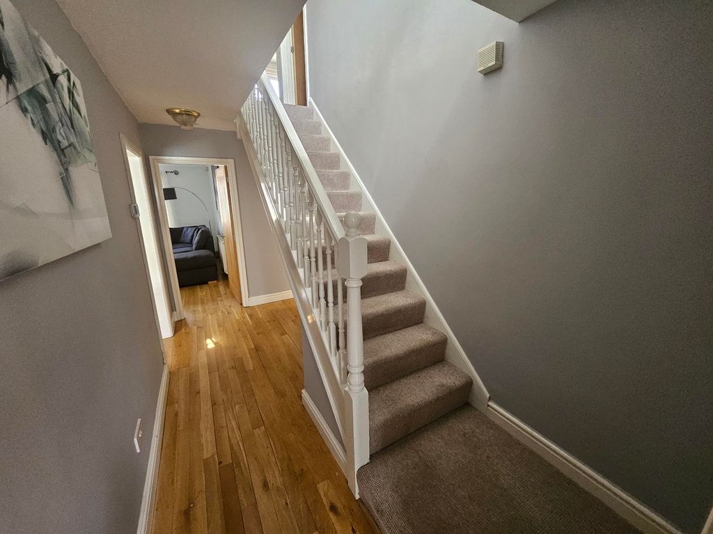Property photo 3 of 48 Image