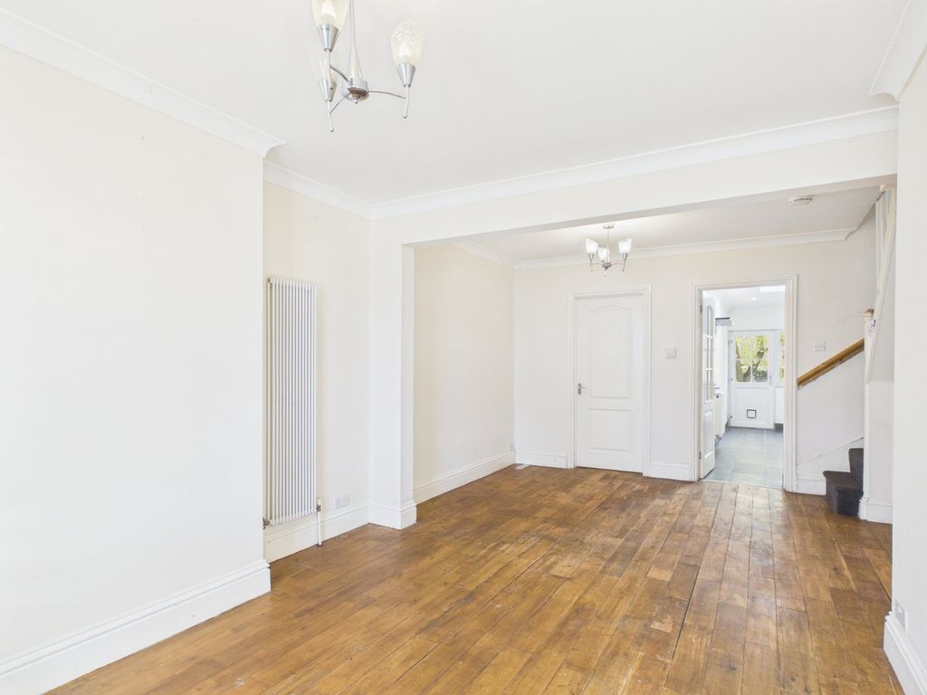 Property photo 2 of 11 Picture No. 03