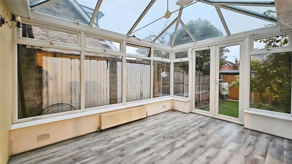 Property photo 3 of 13 Conservatory