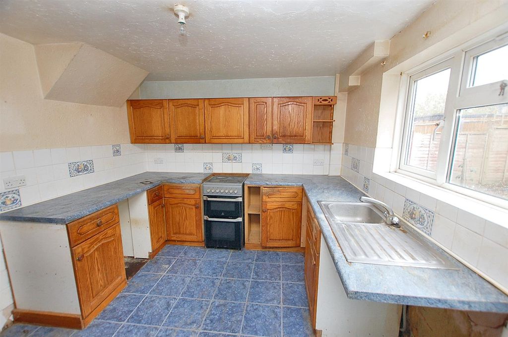 Property photo 3 of 15