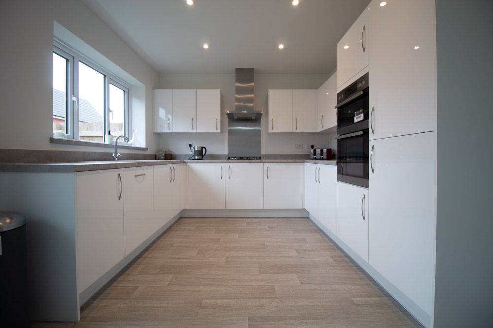 Property photo 2 of 20