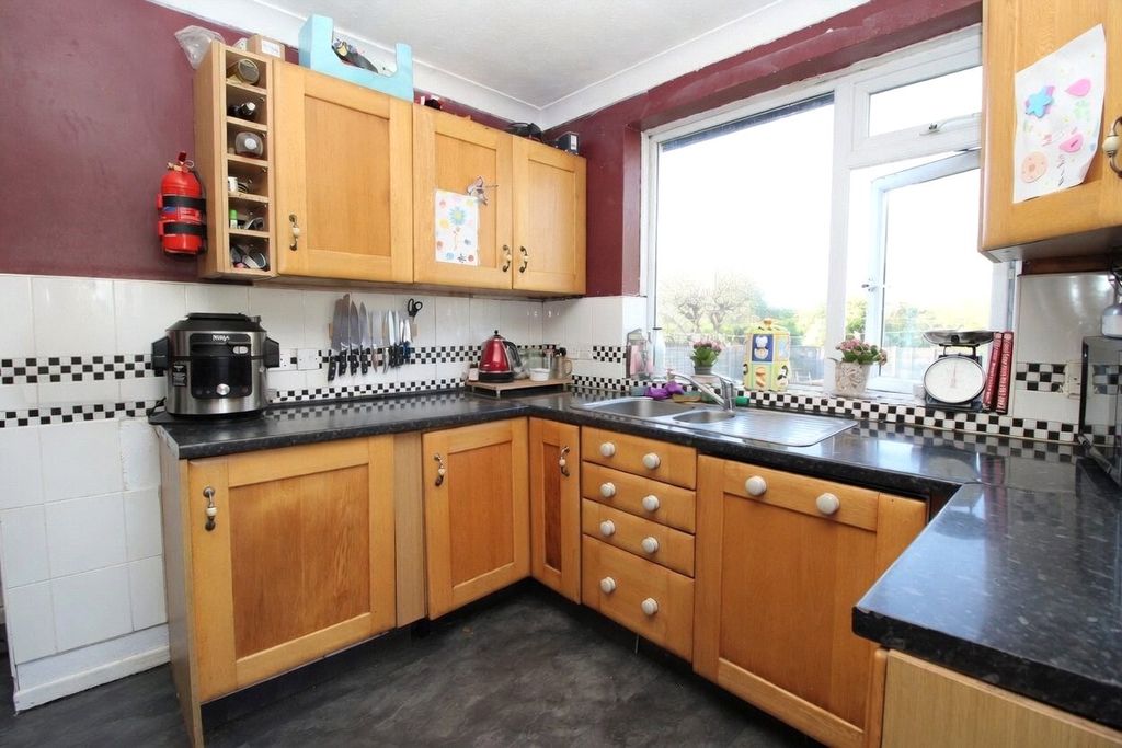 Property photo 3 of 15 Picture No. 44