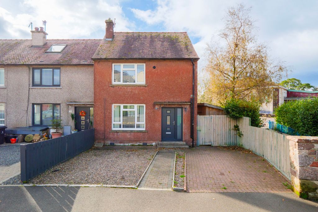 Property photo 1 of 30