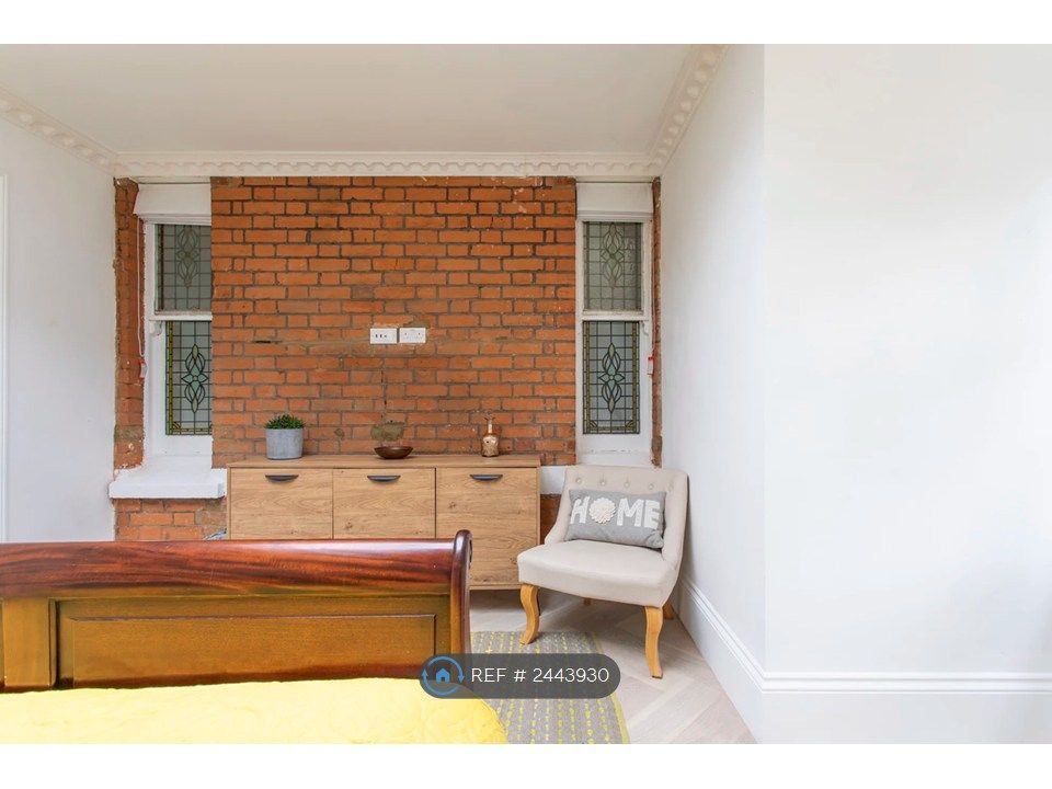 Property photo 1 of 35