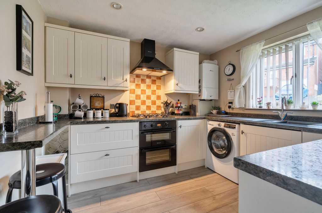 Property photo 3 of 20 1409537-8-6984A39...