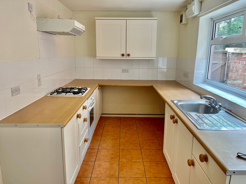 Property photo 1 of 5 Kitchen