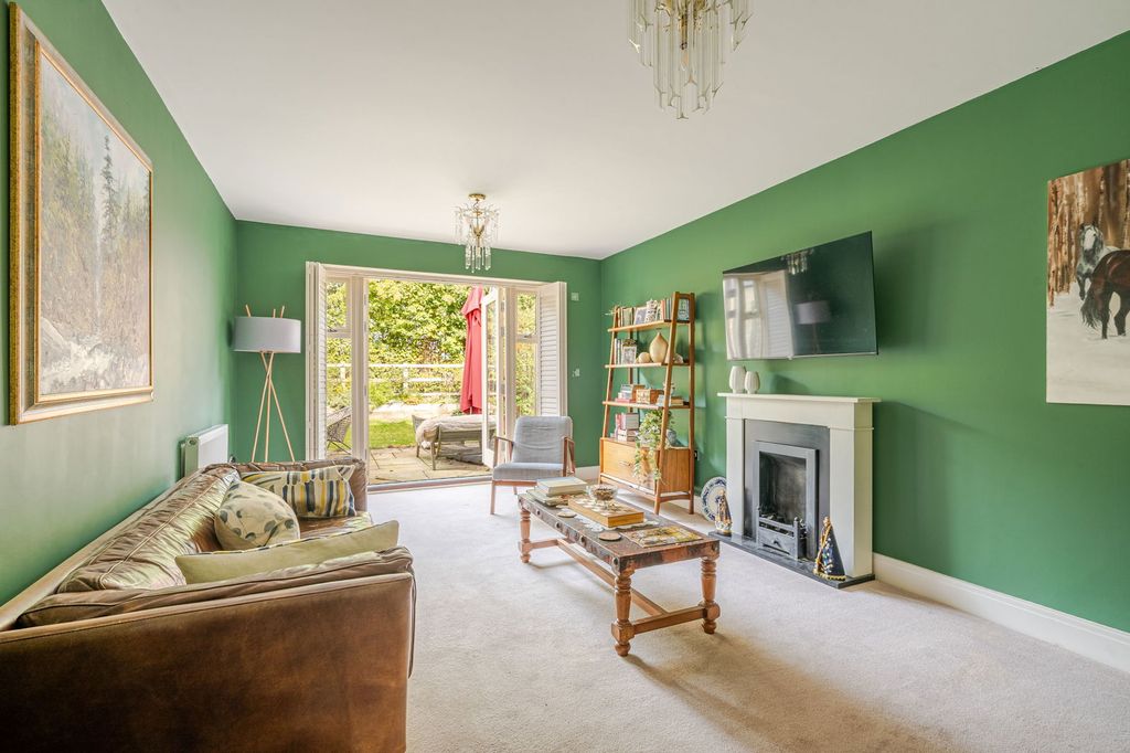 Property photo 3 of 17