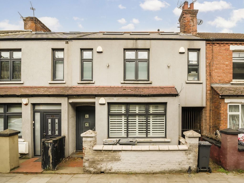 Property photo 1 of 5