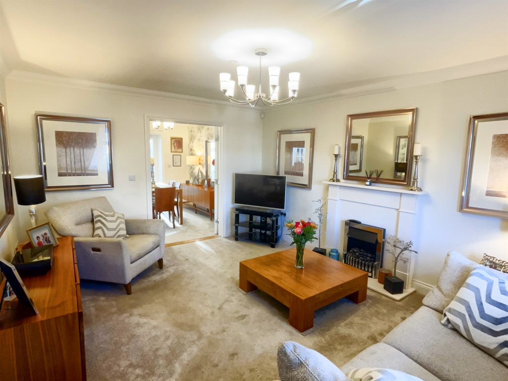 Property photo 3 of 23