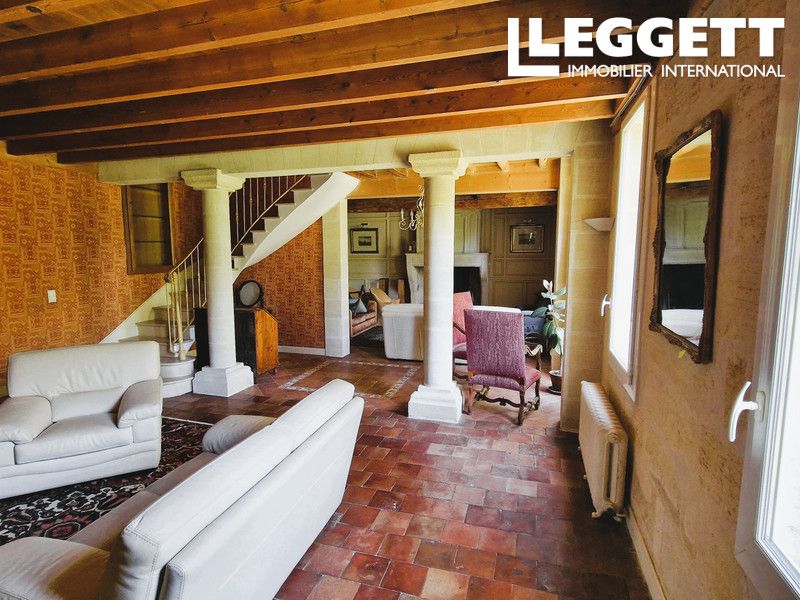 Property photo 2 of 10