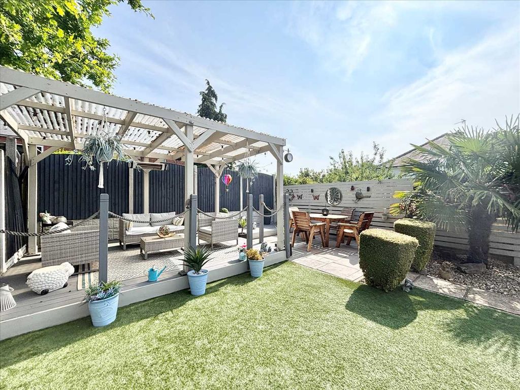 Property photo 3 of 31