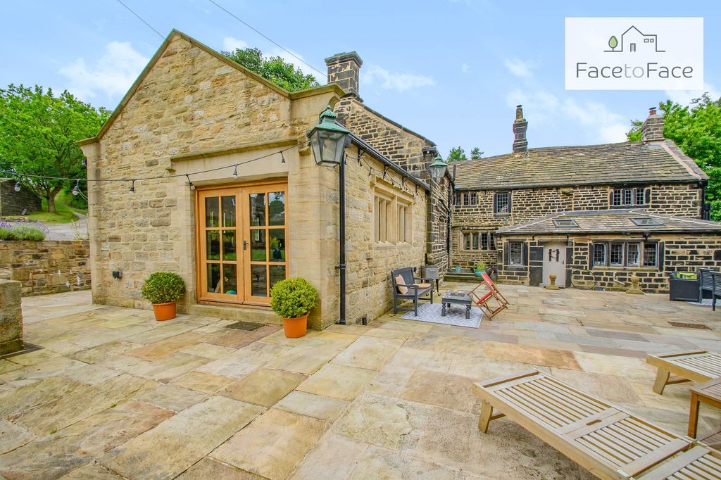 Property photo 1 of 53