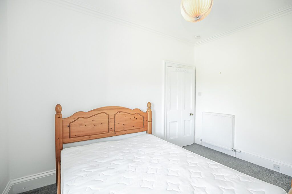 Property photo 2 of 26