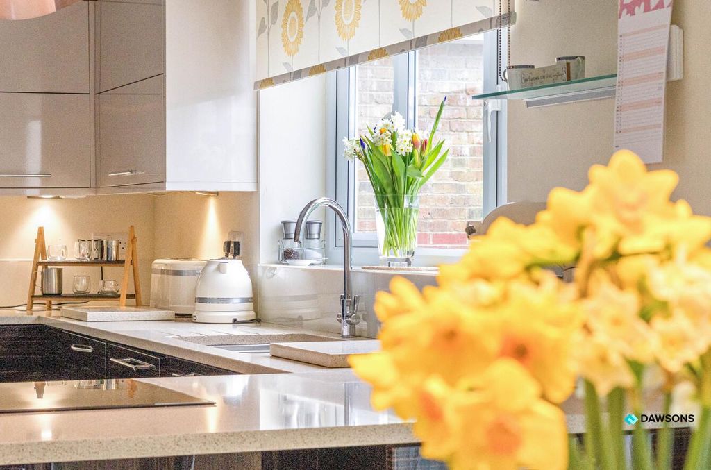 Property photo 2 of 25 4Ad47732-3154-4Bd9-9564-Bdcbf6Aa1059.Jpg