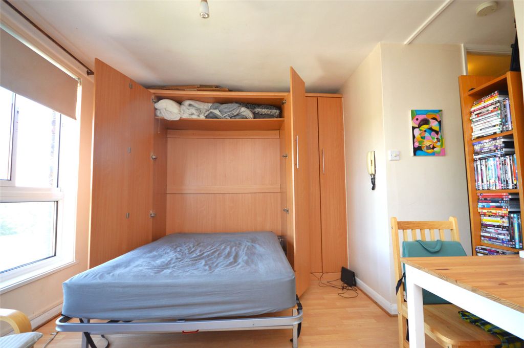 Property photo 3 of 7 Picture No. 05