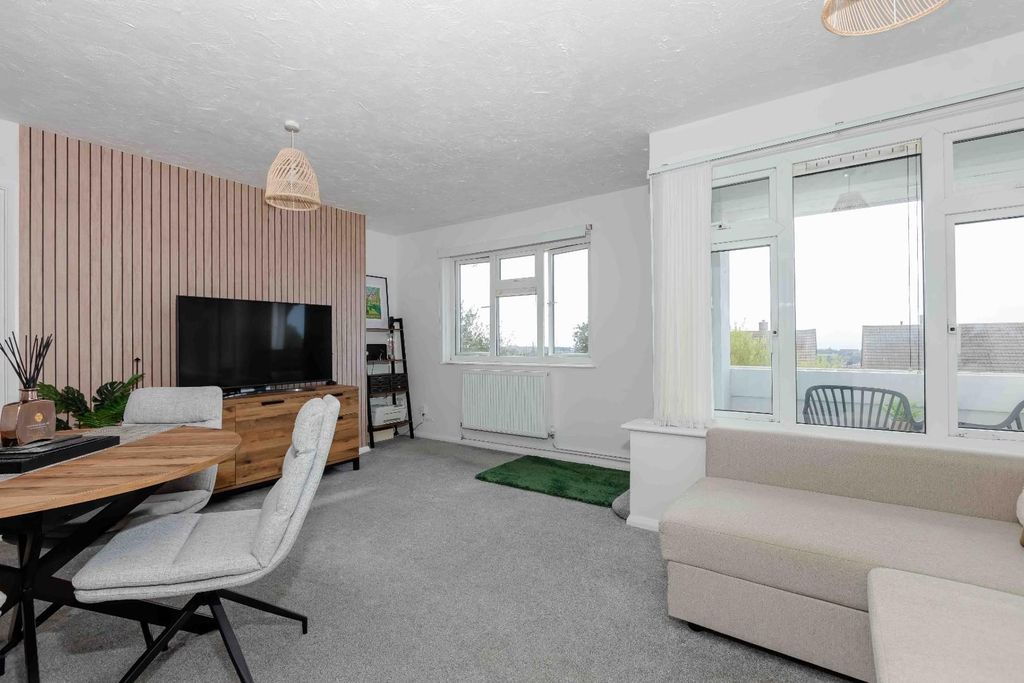 Property photo 2 of 17 Holmbush_4.Jpg