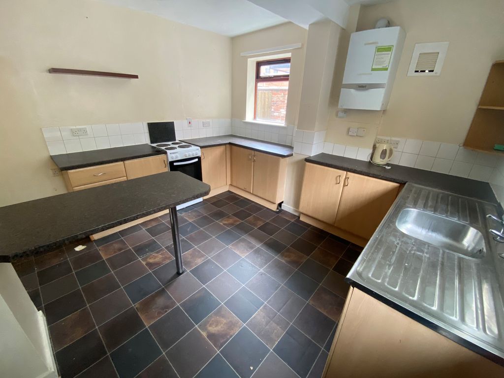 Property photo 2 of 12