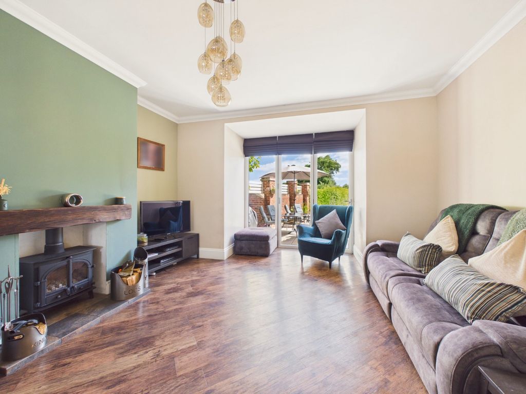 Property photo 2 of 20 5253552