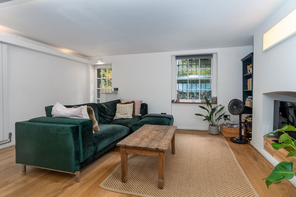 Property photo 3 of 13 Picture No. 13