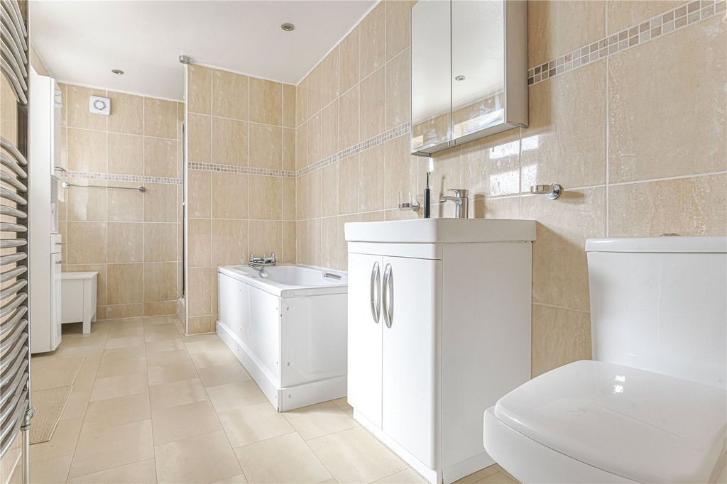Property photo 2 of 26 Picture No. 07