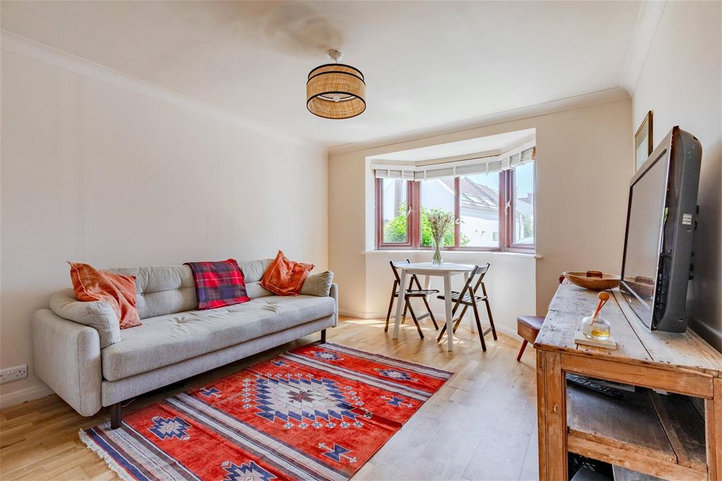 Property photo 2 of 9 Reception