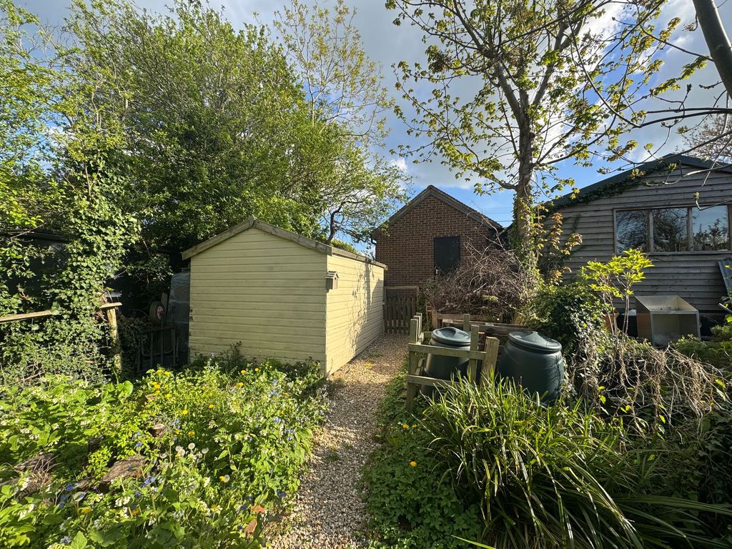 Property photo 3 of 4