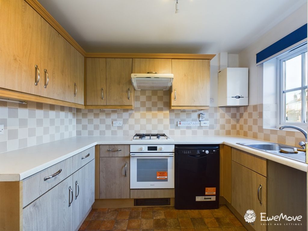 Property photo 2 of 11 Cam02899G0-Pr0042-Still001