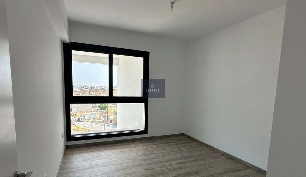 Property photo 2 of 3