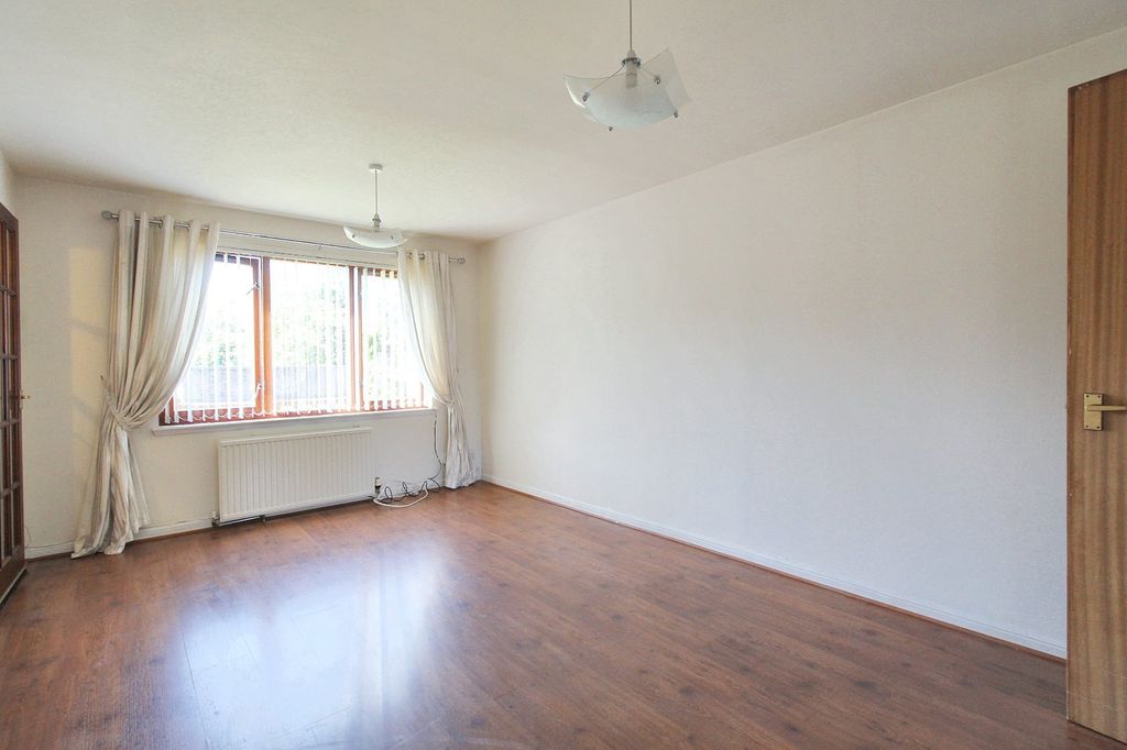 Property photo 2 of 22 Picture No. 03
