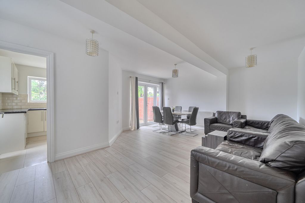 Property photo 2 of 21 1465175-14-6A0F78...