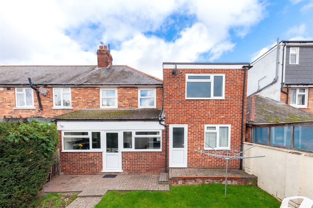 Property photo 1 of 12 Garden