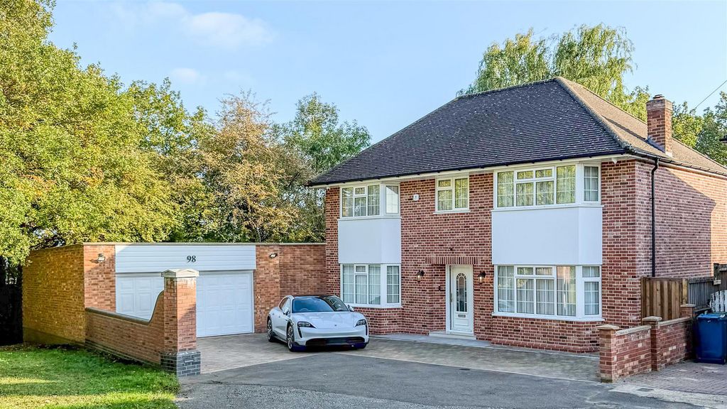 Property photo 1 of 45