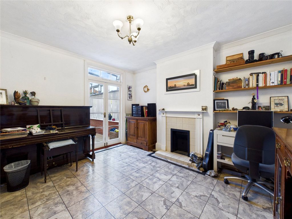 Property photo 3 of 10 Picture No. 03