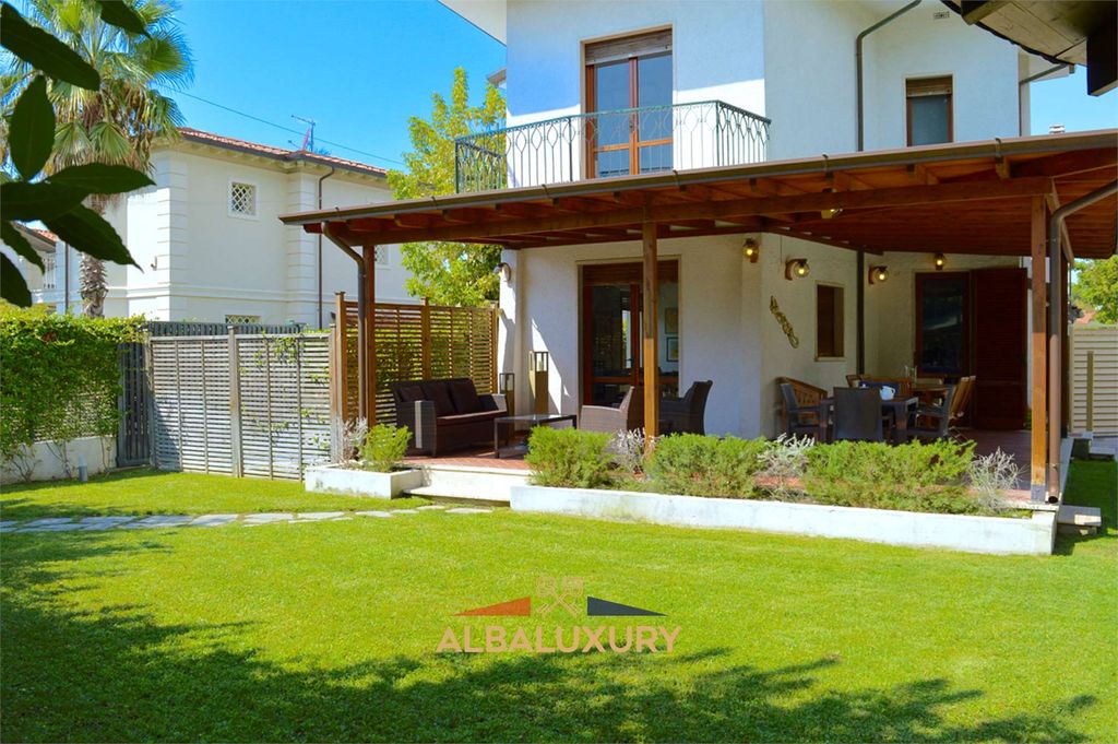 Property photo 3 of 42