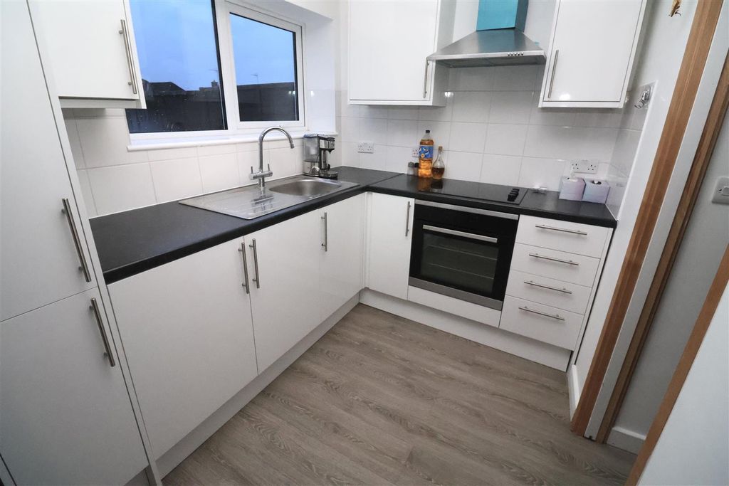 Property photo 3 of 11 Img_0378.Jpg