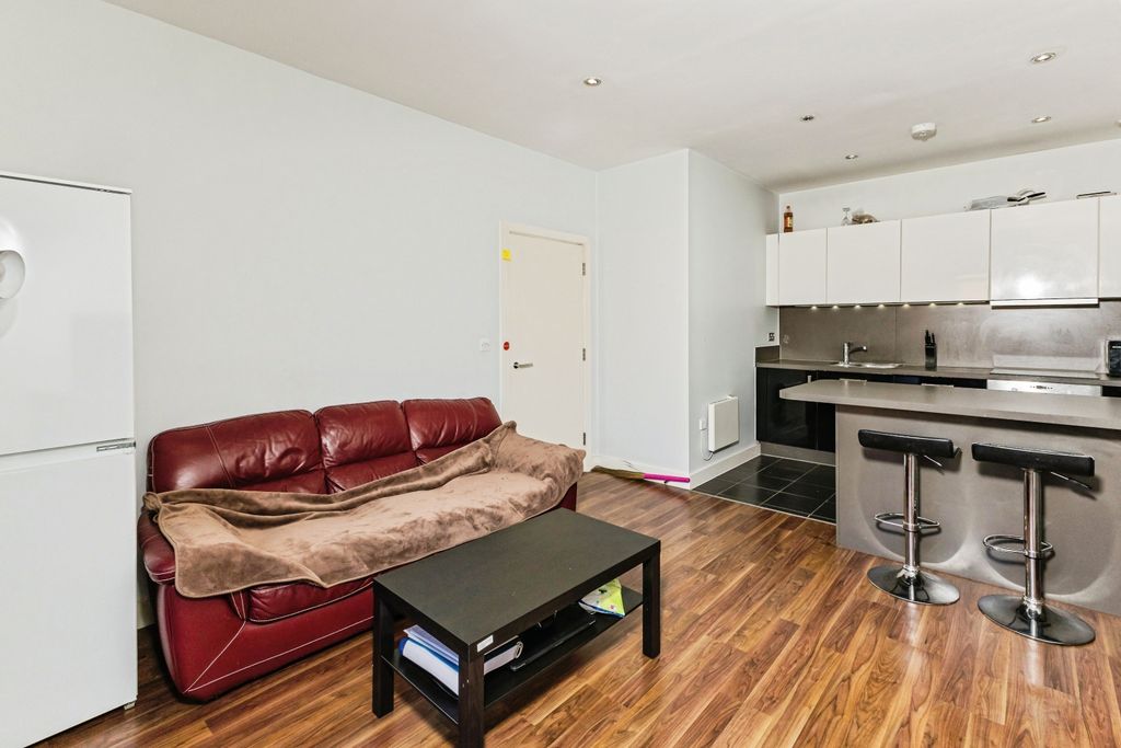 Property photo 3 of 14