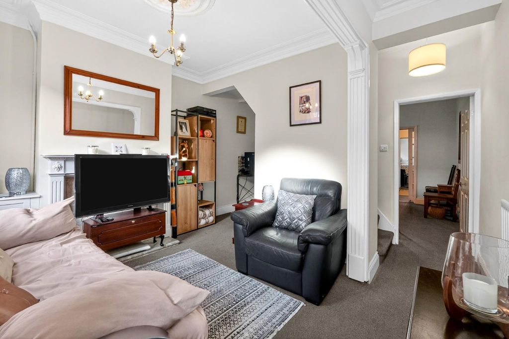 Property photo 2 of 18 Pnmb0054.Jpg