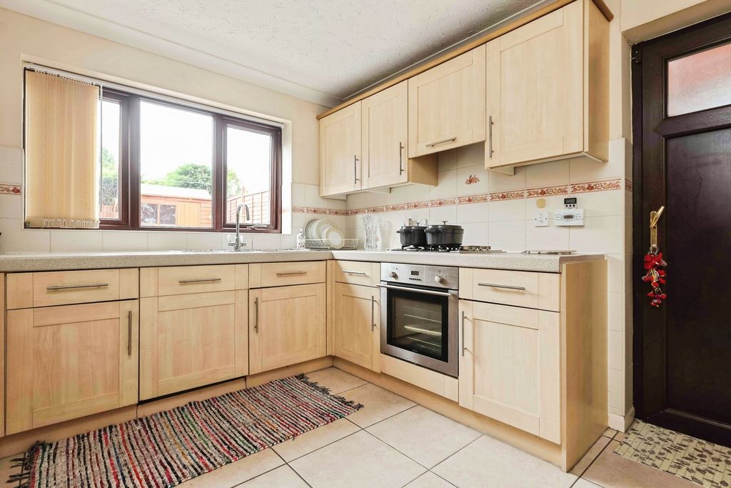 Property photo 3 of 18 Photo