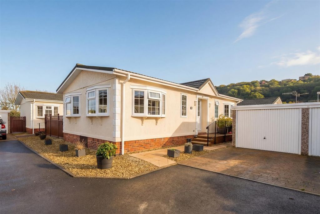 Property photo 1 of 14 Front Elevation