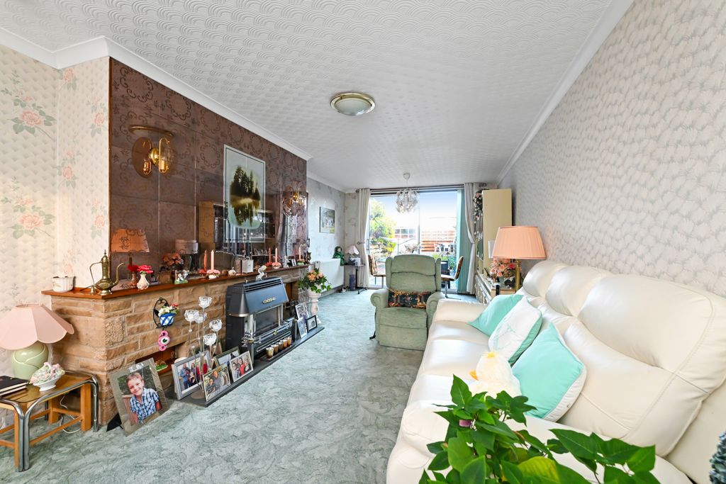 Property photo 2 of 21 Property Image 2