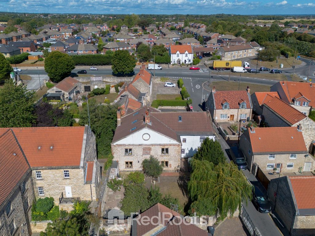 Property photo 3 of 45 4356305