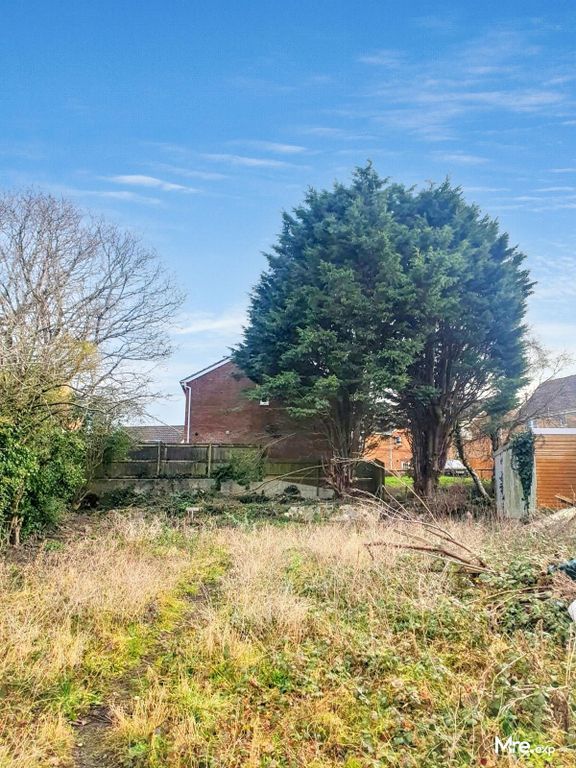 Property photo 1 of 6