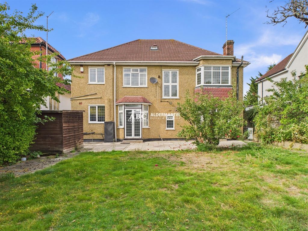 Additional image 8 of 5 bed property for salePenshurst Gardens, Edgware HA8