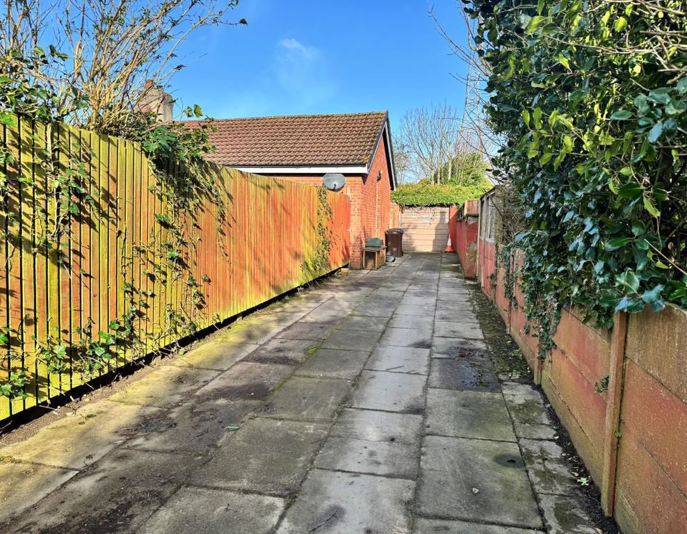 Property photo 3 of 4