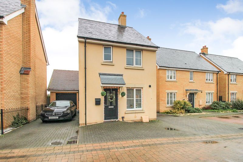 Property photo 1 of 11 Front